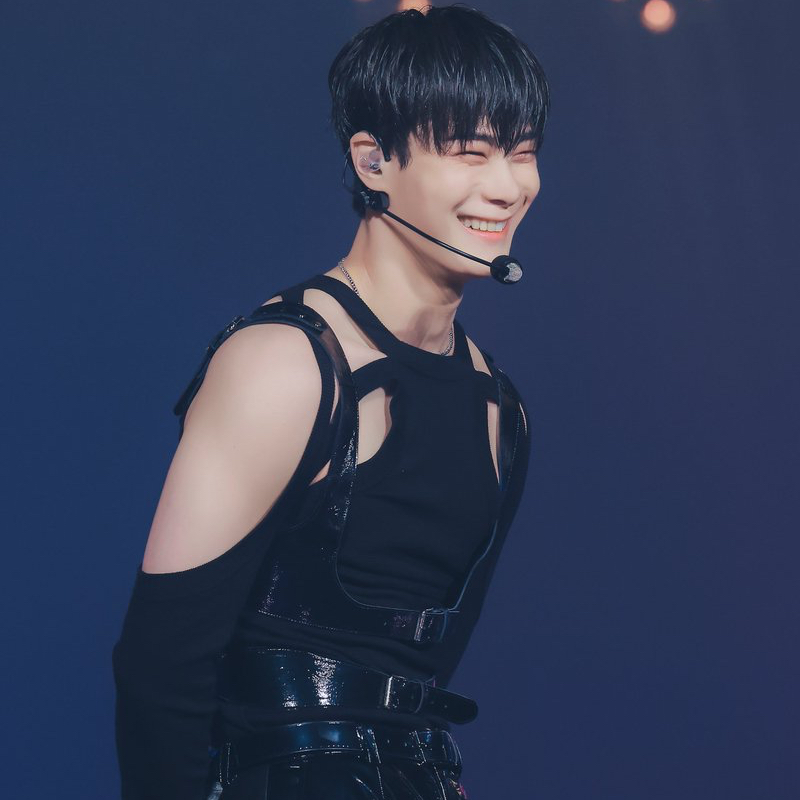 Behind-the-scenes cut of Moonbin (ASTRO)