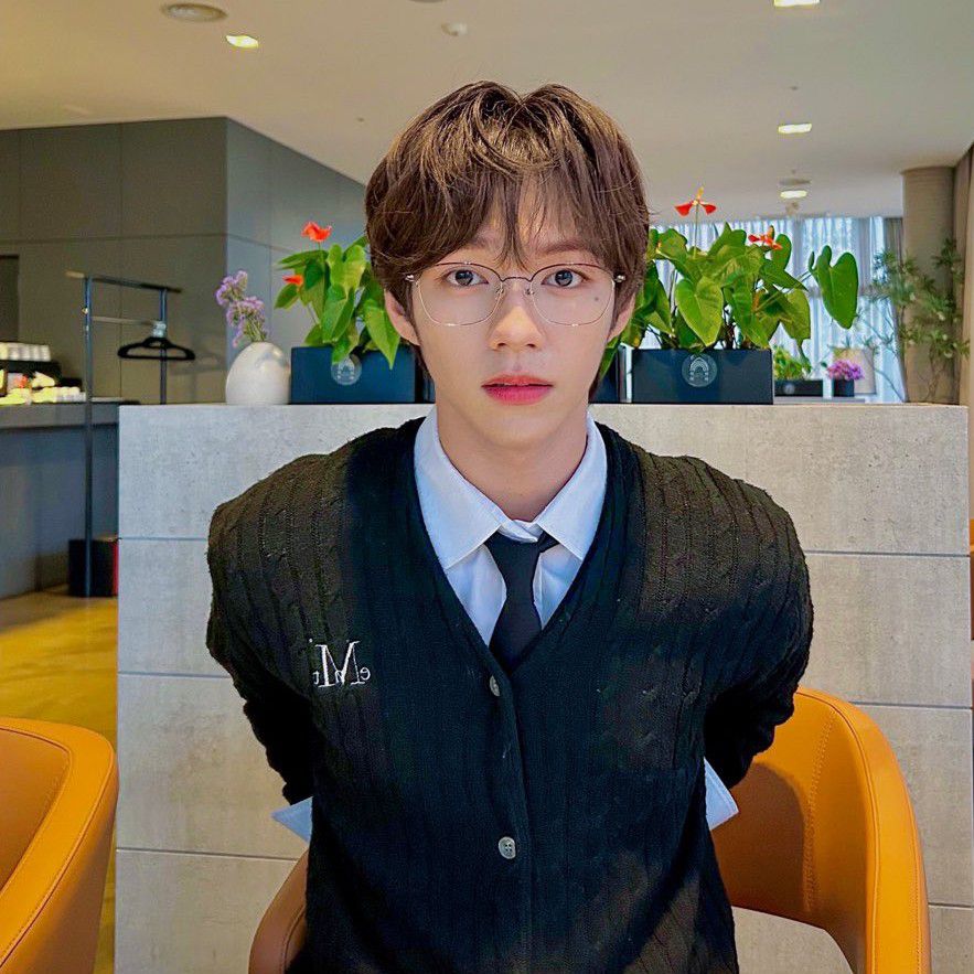 Latest photo of JL (AHOF)