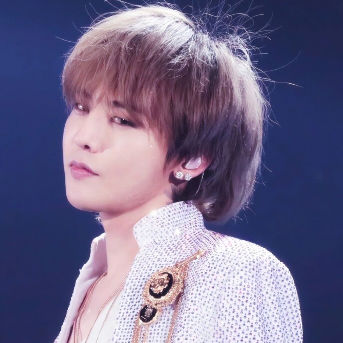 Behind-the-scenes cut of G-DRAGON (BIGBANG)