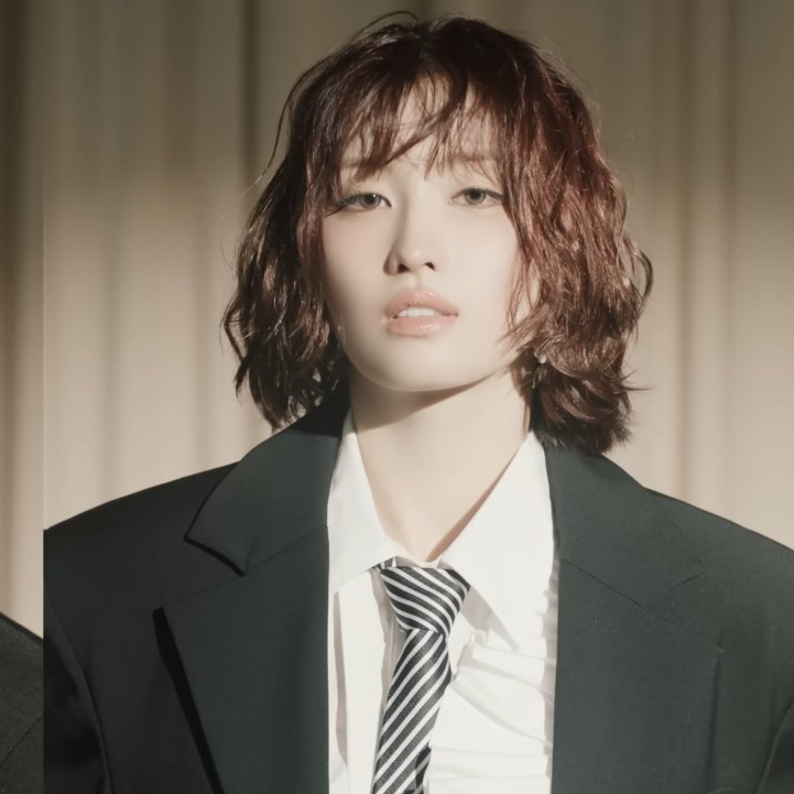 모모 (TWICE)의 최신 사진