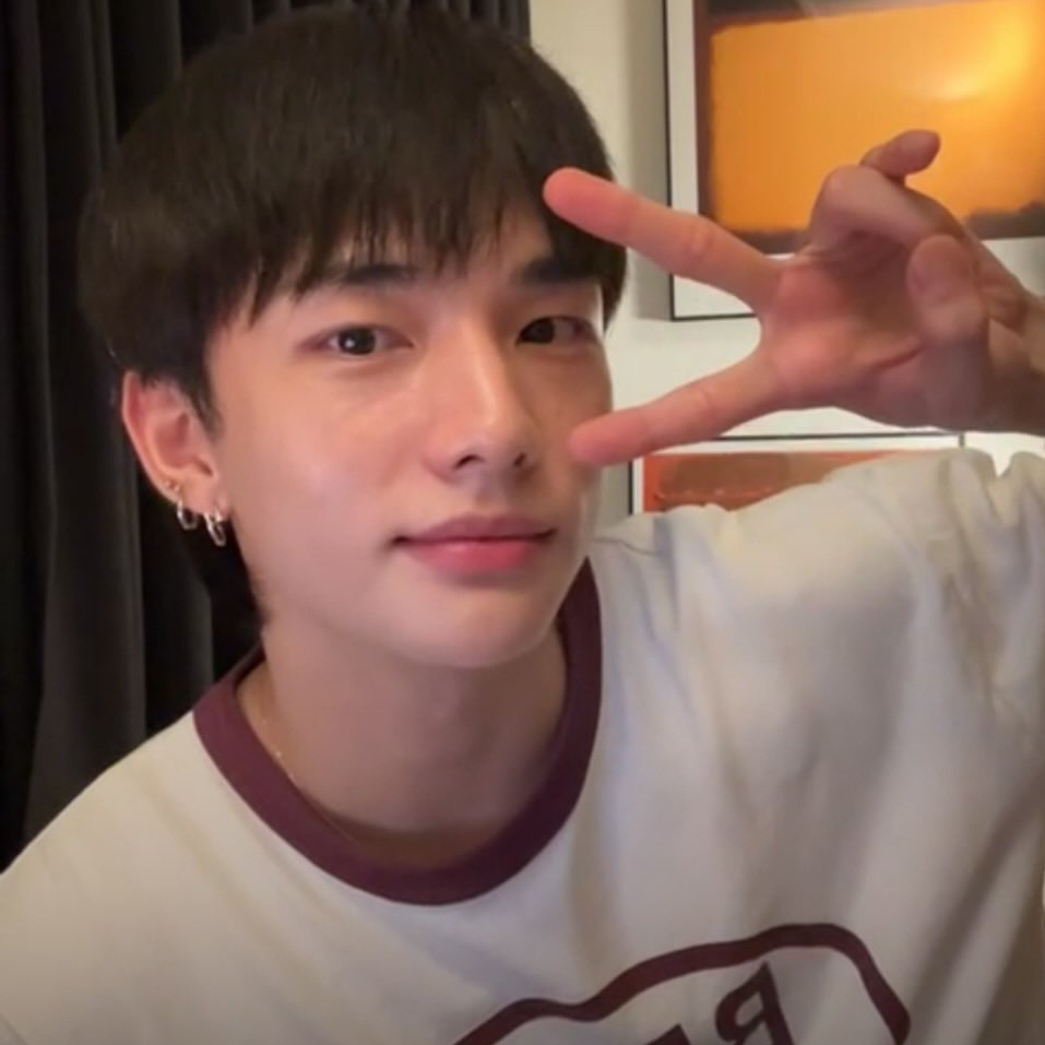 A moment captured by Hyunjin (Stray Kids)'s fan