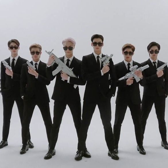 아스트로의 비하인드 컷