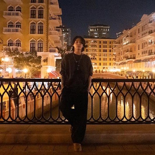 Foto aktivitas terbaru Jungkook (BTS)