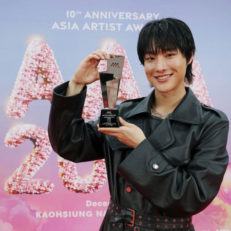 A moment captured by WOODZ's fan