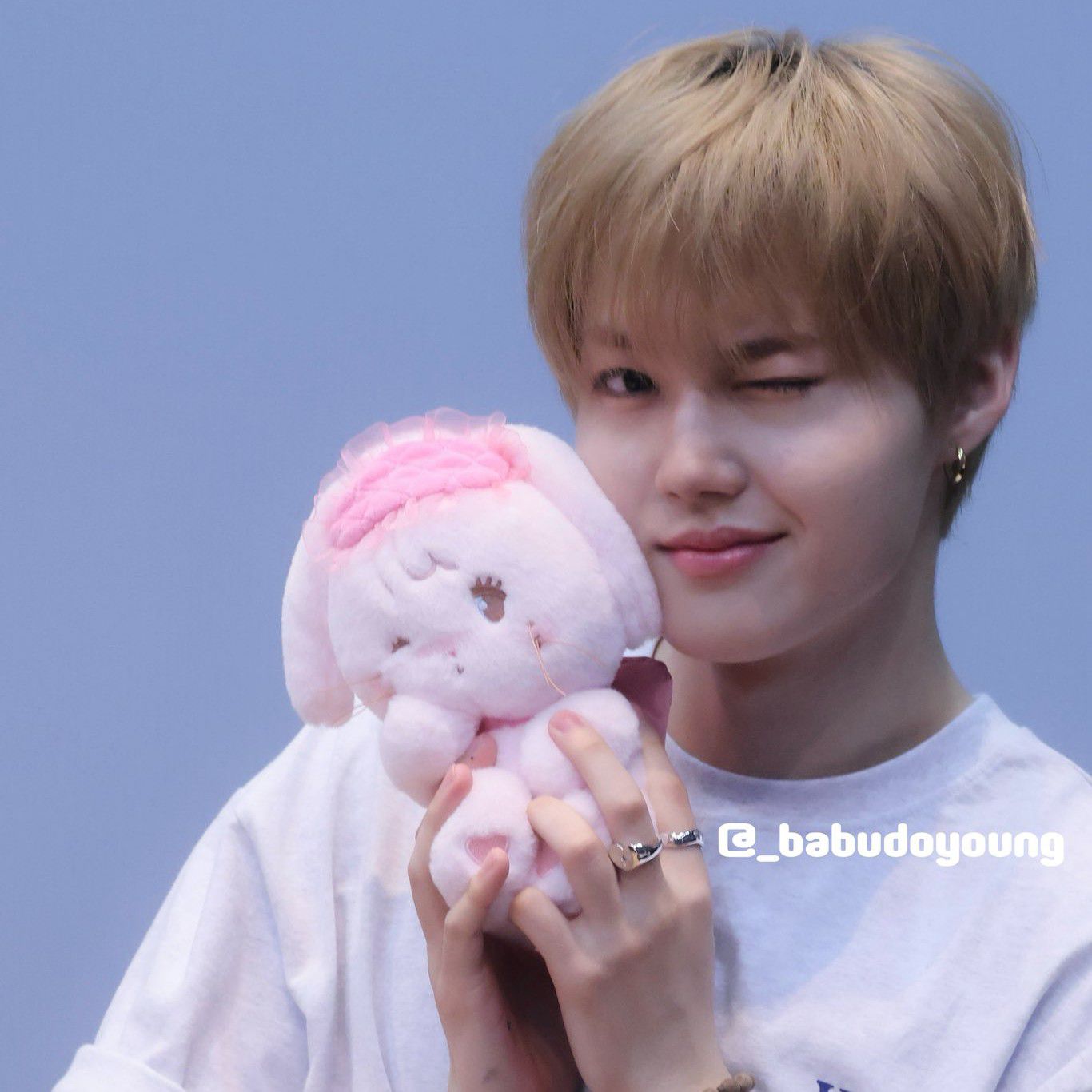 Latest photo of Doyoung (TREASURE)