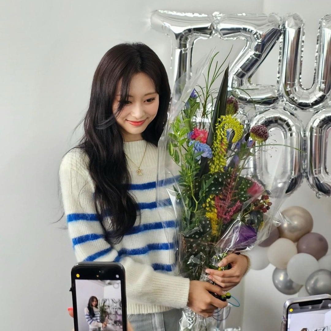 Potret di balik layar Mina (TWICE)