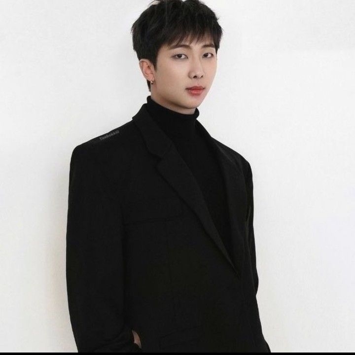 RM (방탄소년단)의 비하인드 컷