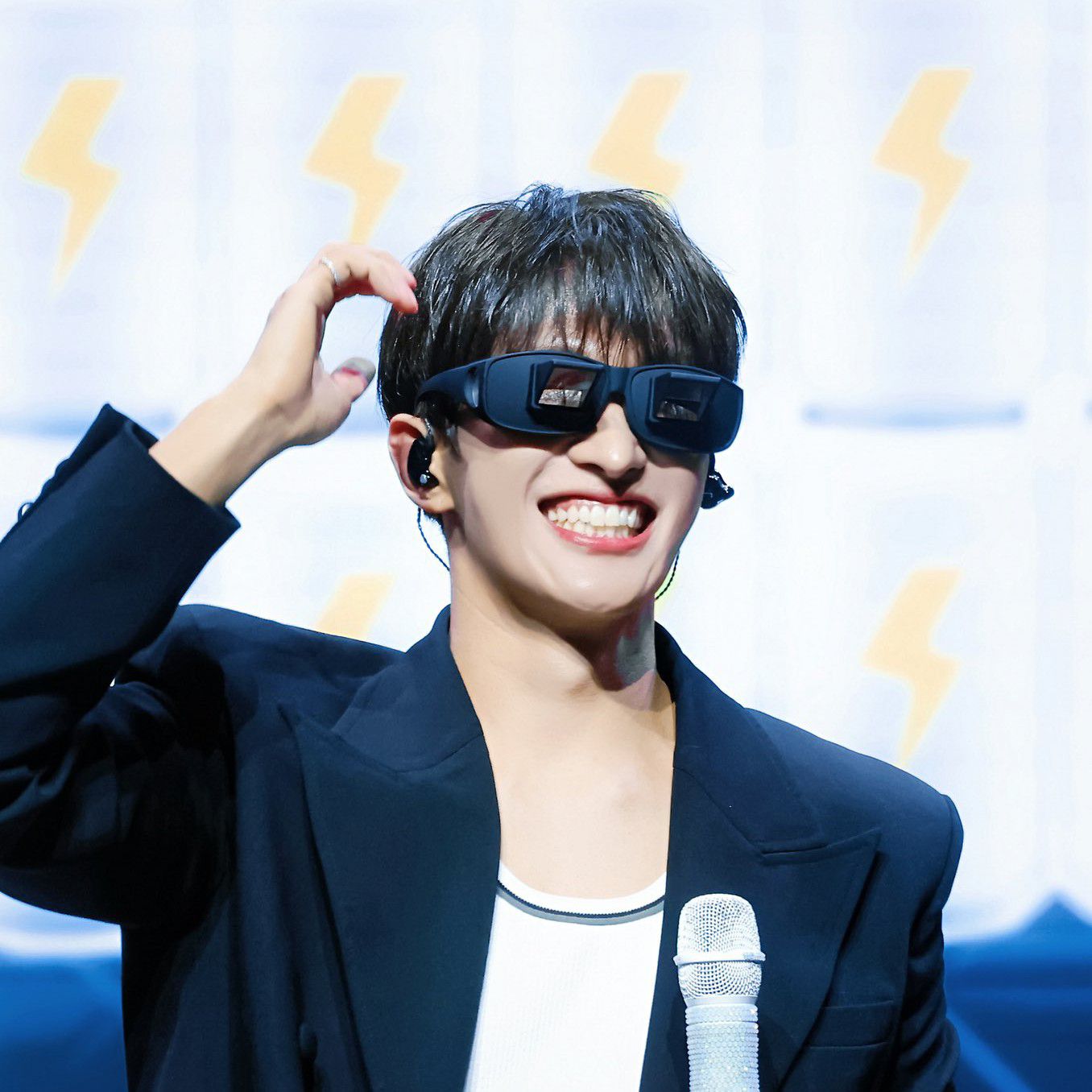 Latest photo of DK (SEVENTEEN)