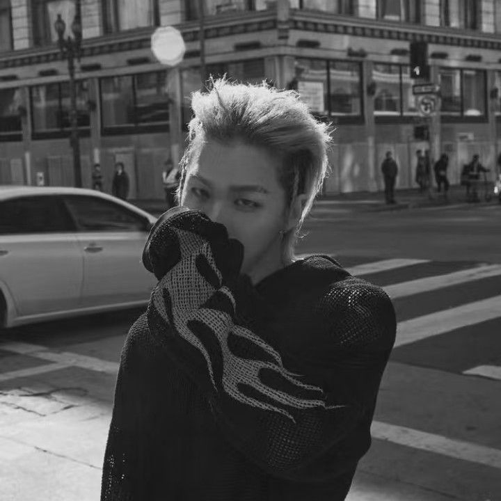 태양 (빅뱅) 최근 활동샷