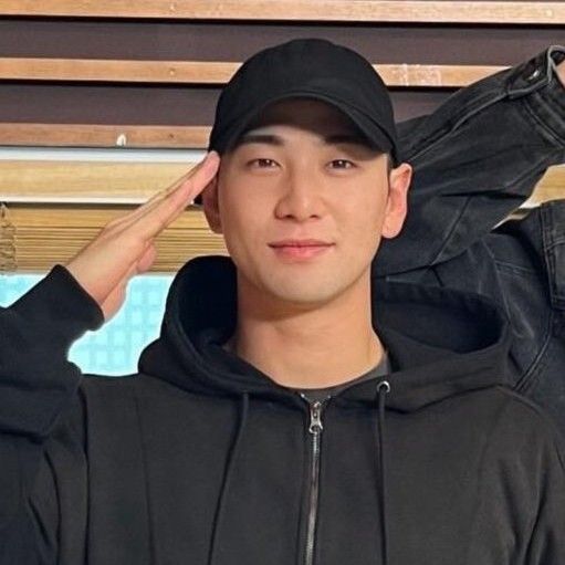 백호 최근 활동샷