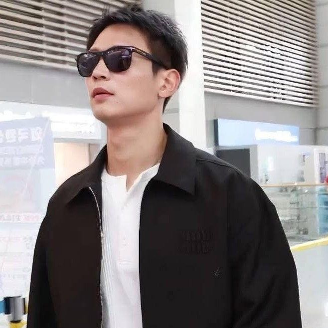 Recent activity shot of Minho (SHINee)