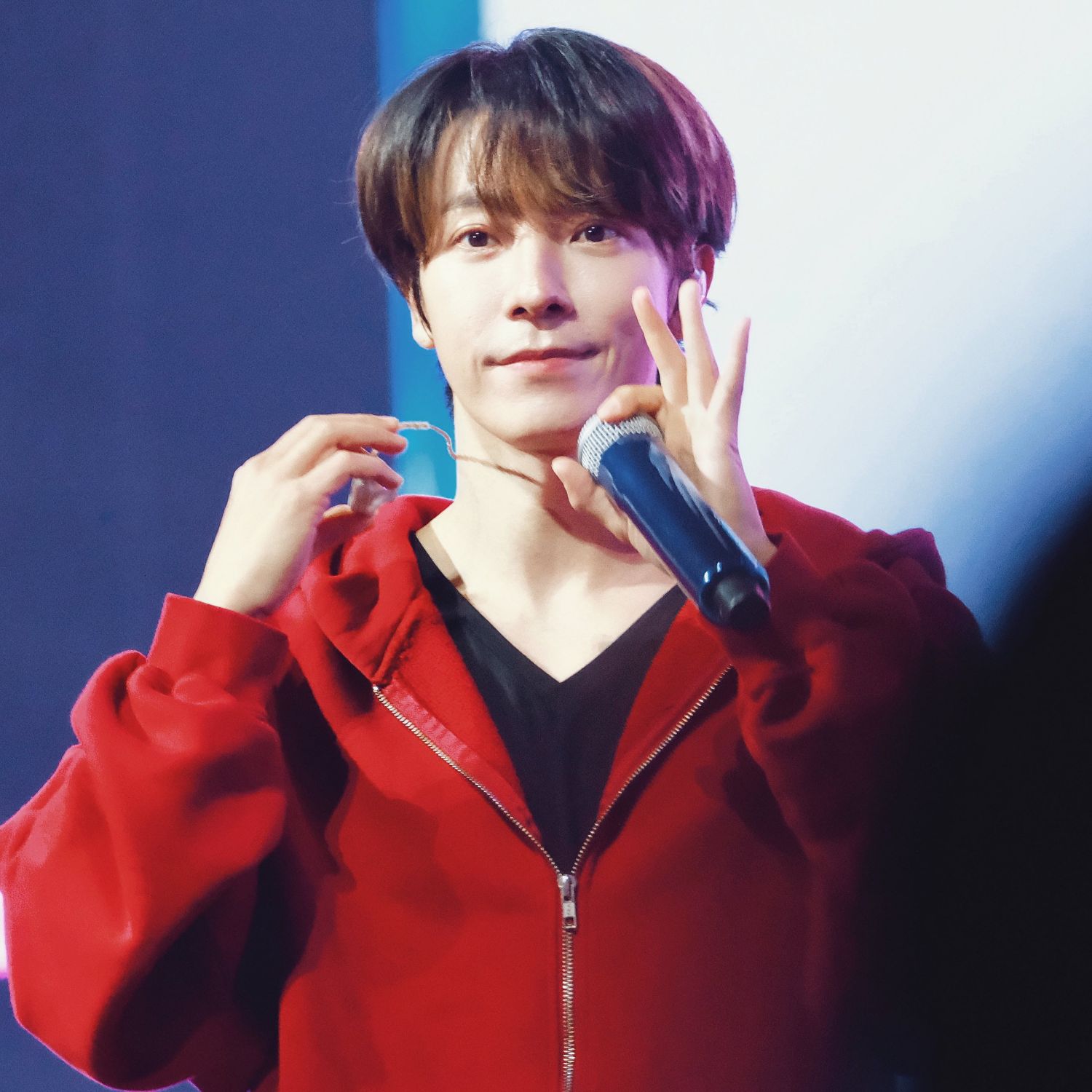 A moment captured by Donghae (Super Junior)'s fan