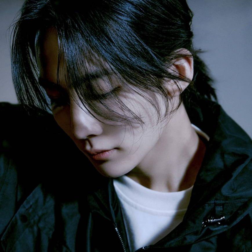 Recent activity shot of Jeonghan (SEVENTEEN)