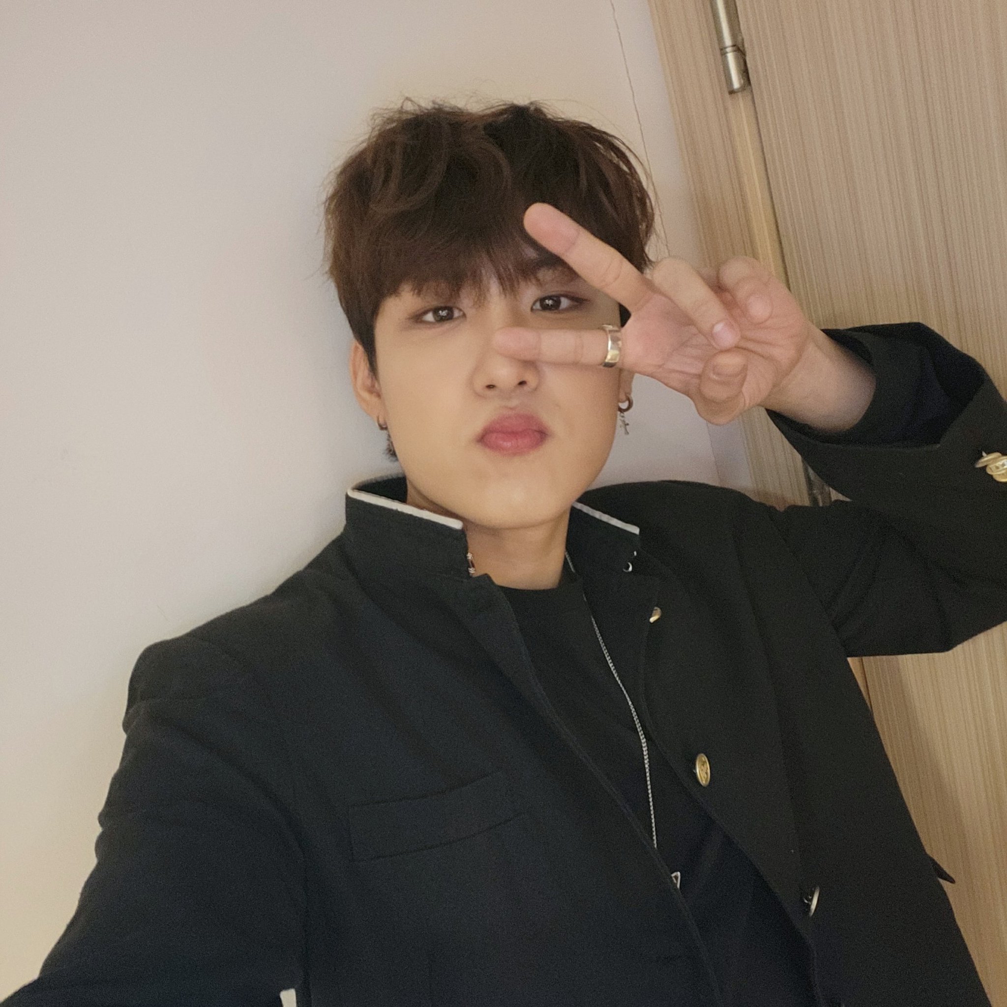 朴佑镇 (AB6IX)粉丝拍下的瞬间