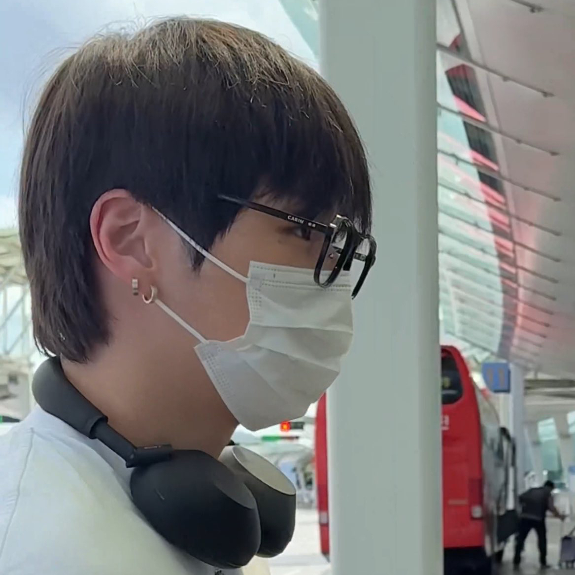 Behind-the-scenes cut of Kang Daniel