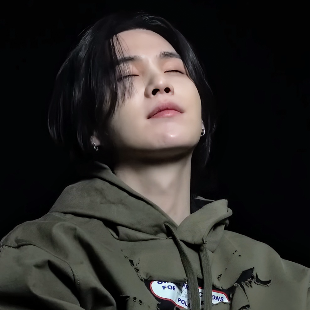 Behind-the-scenes cut of SUGA (BTS)