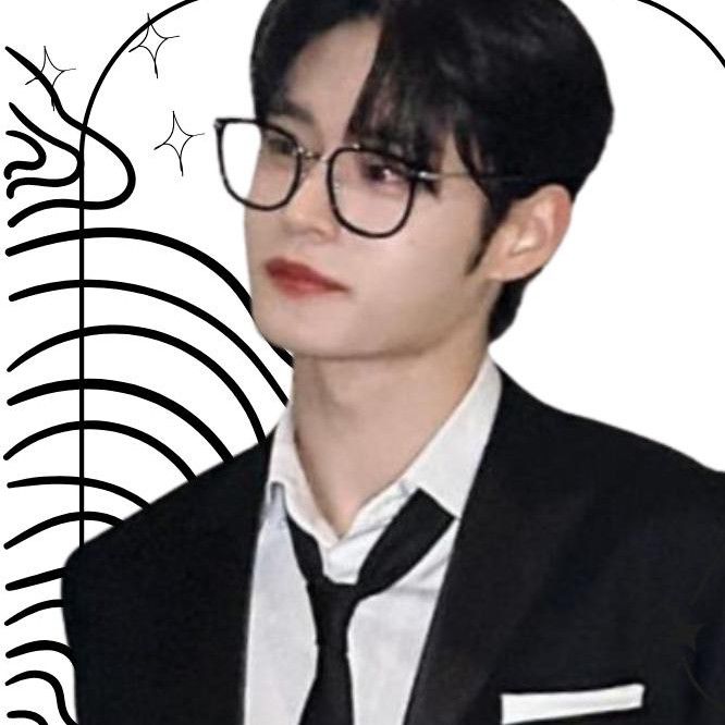 Latest photo of Kim Jiwoong (ZEROBASEONE)