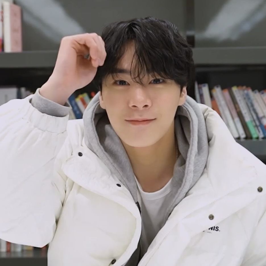 Recent activity shot of Moonbin (ASTRO)