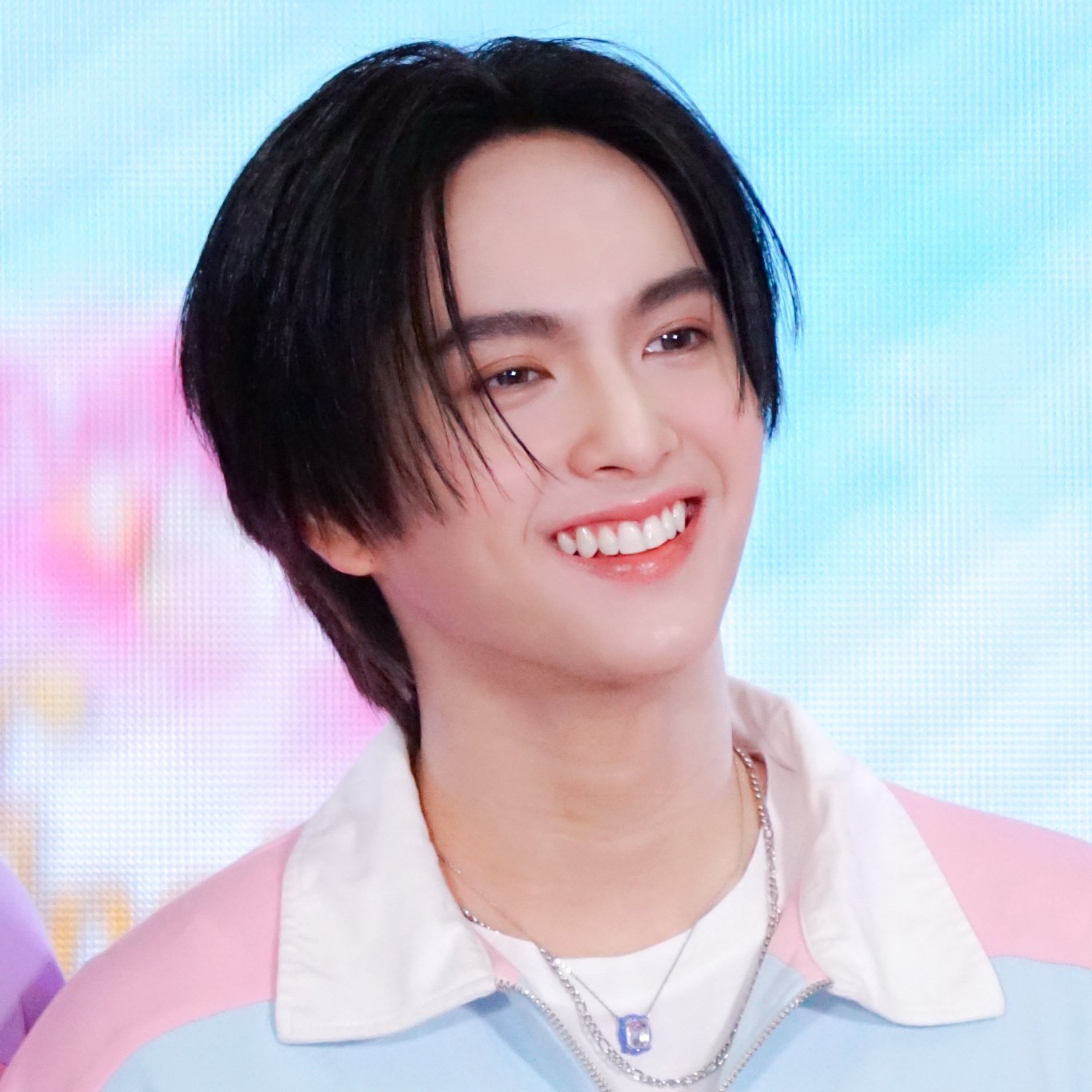 Latest photo of Copper (BUS)