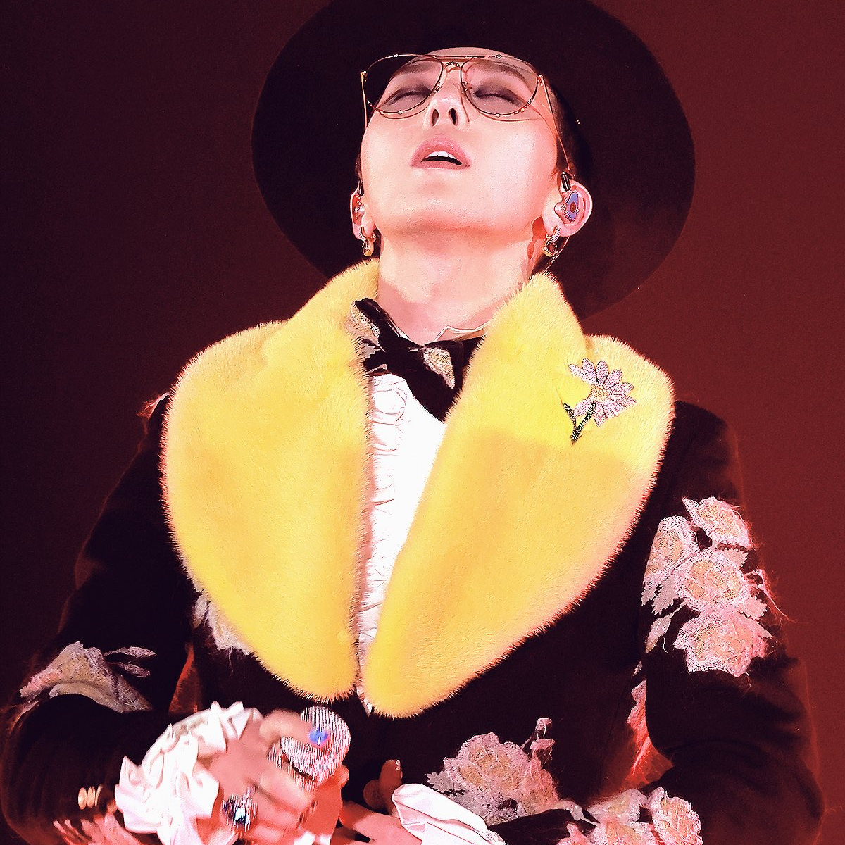 Behind-the-scenes cut of G-DRAGON (BIGBANG)