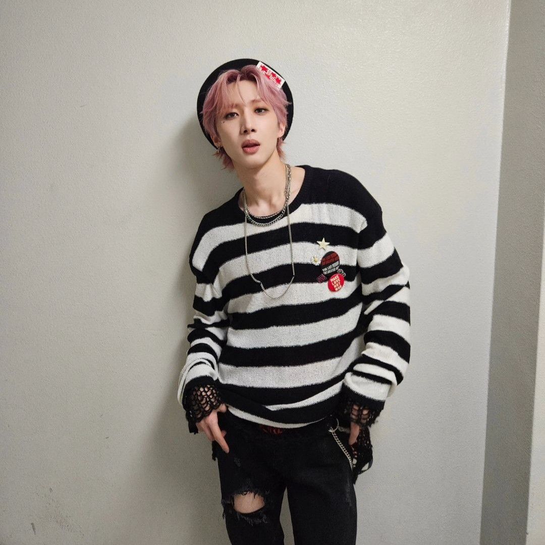 Recent activity shot of Hui (PENTAGON)