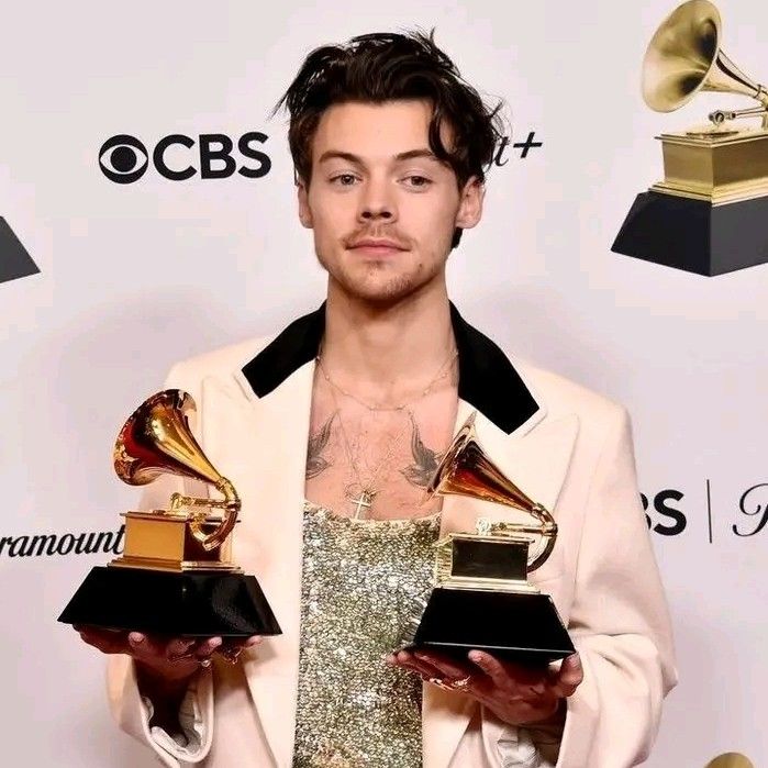 Behind-the-scenes cut of Harry Styles