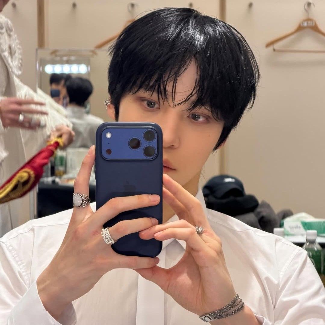 Behind-the-scenes cut of Yunho (ATEEZ)