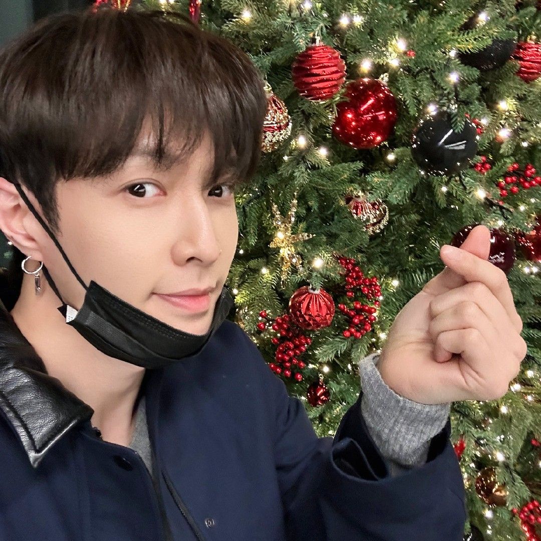 A moment captured by Lay (EXO)'s fan