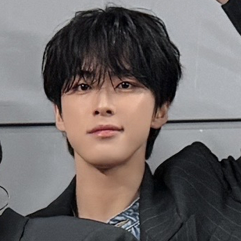 Recent activity shot of Kono Junki (JO1)