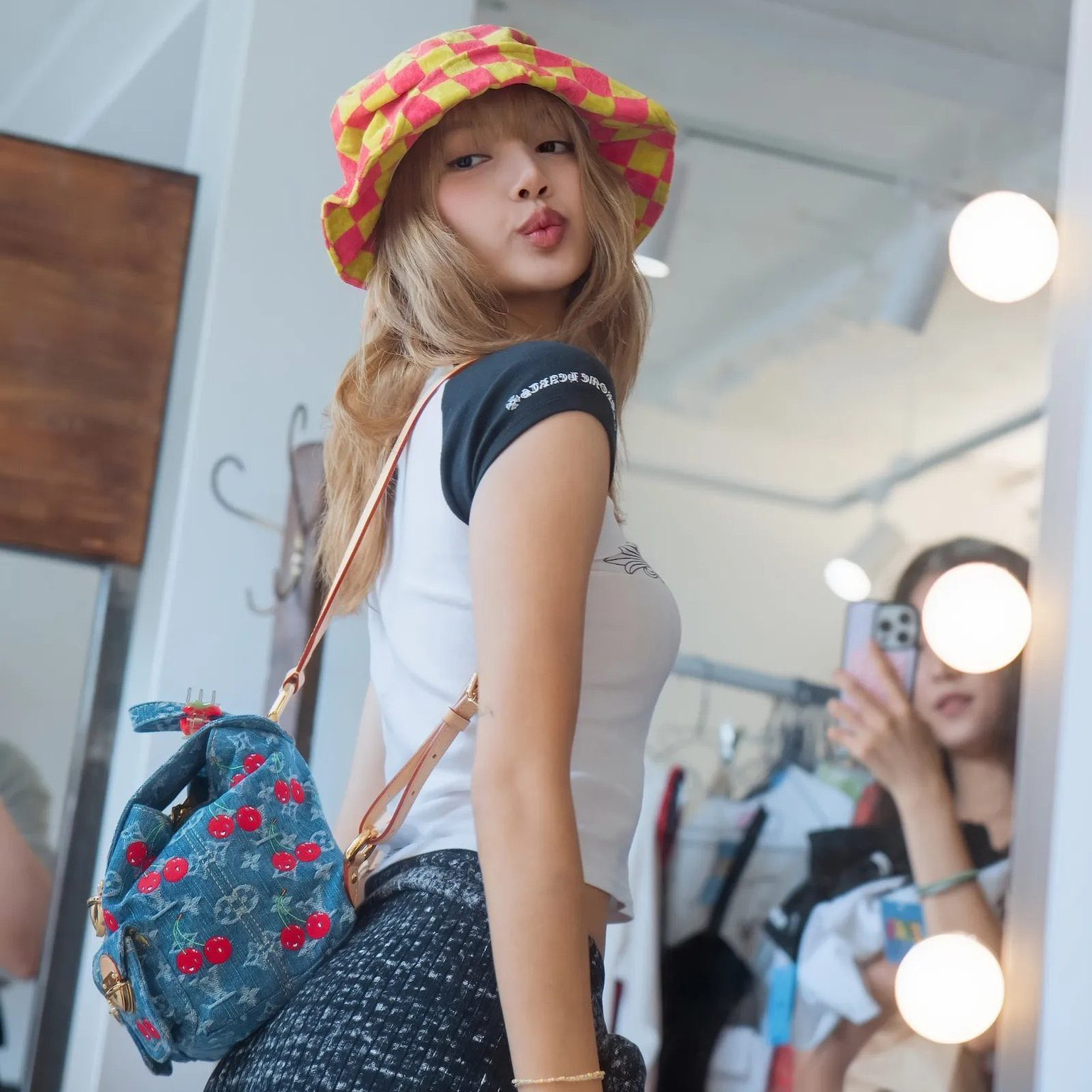 Latest photo of Lisa (BLACKPINK)