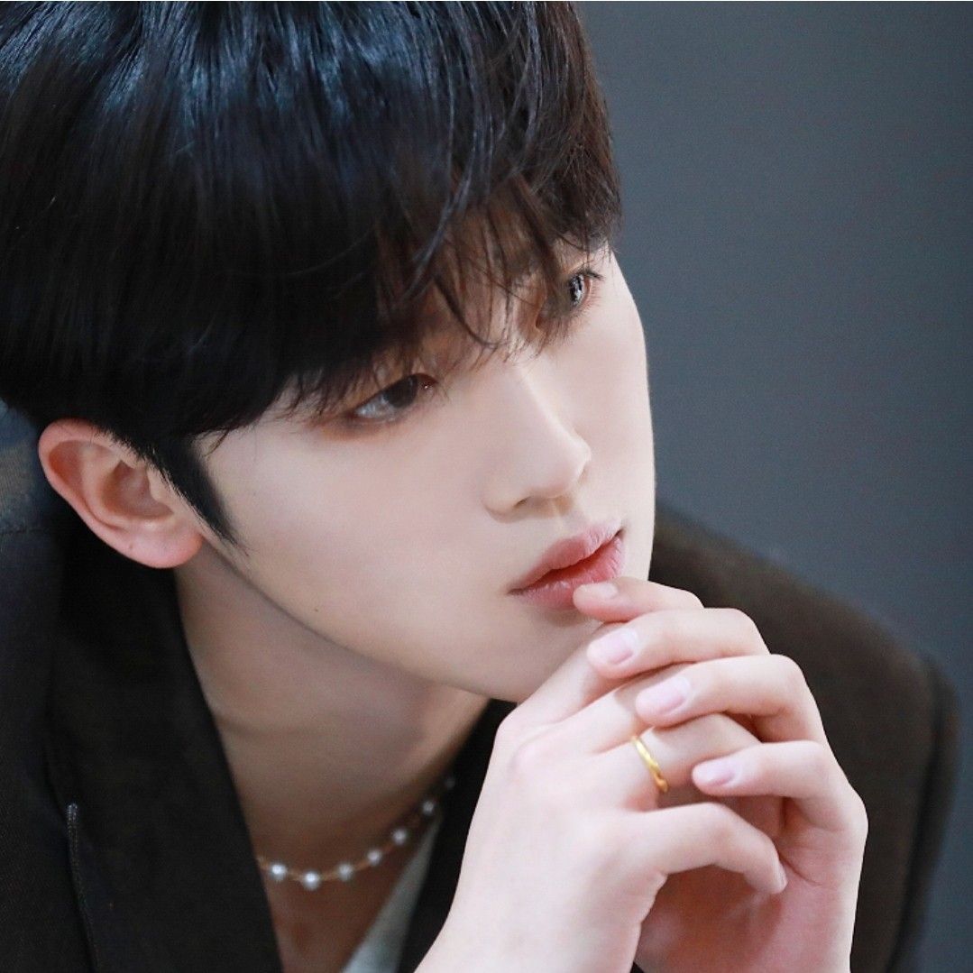 Foto aktivitas terbaru Kim Yohan (WEi)
