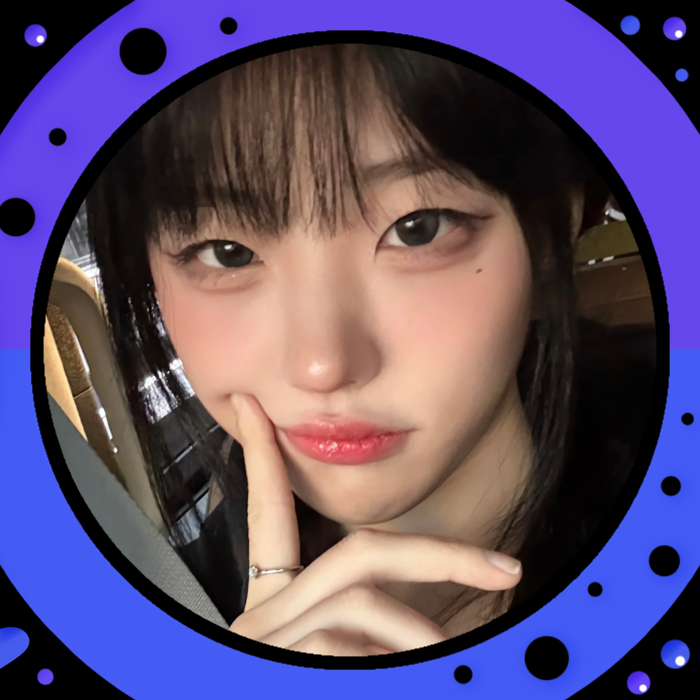 Recent activity shot of Hina (QWER)