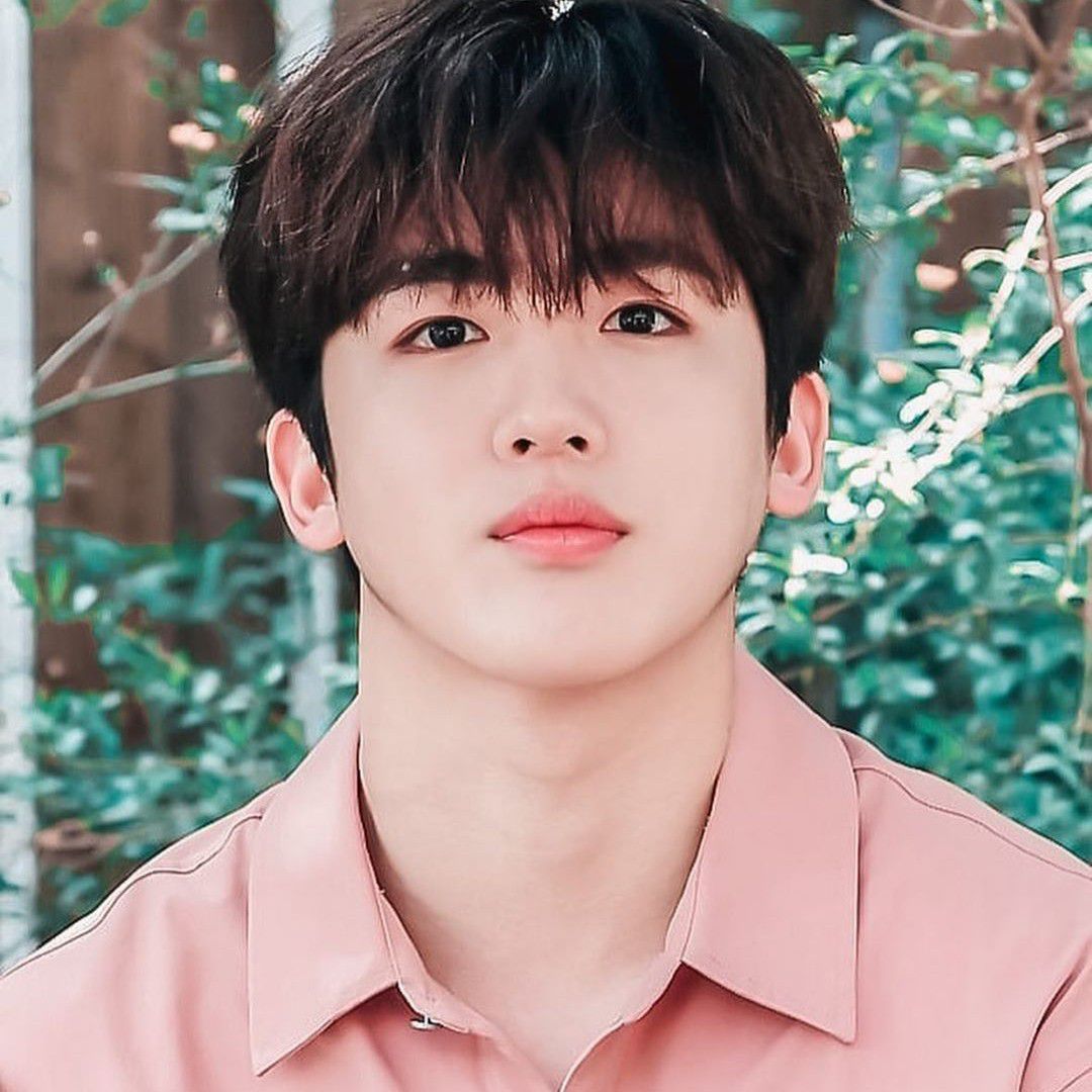 Recent activity shot of Kim Yohan (WEi)