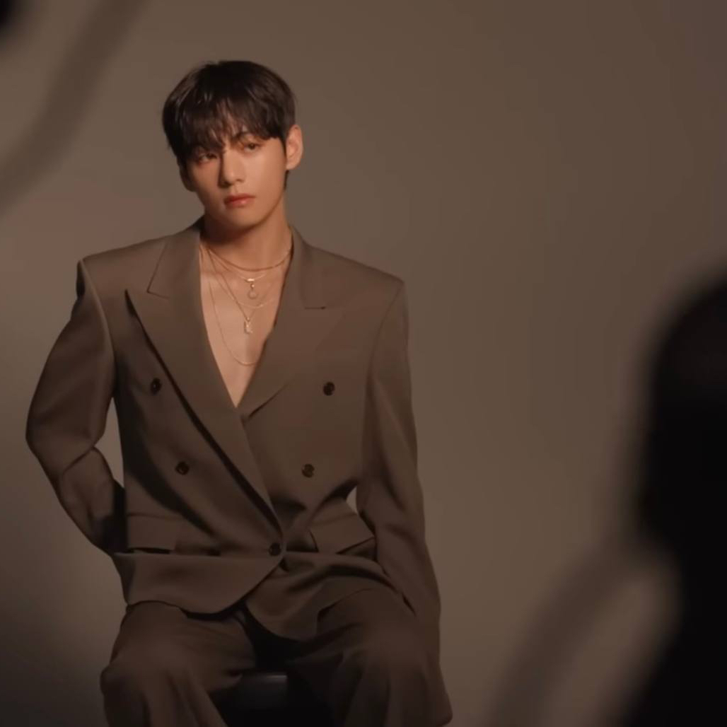 Latest photo of V (BTS)