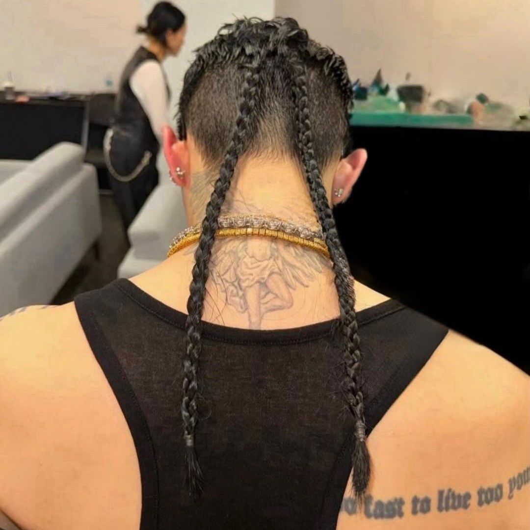 Recent activity shot of G-DRAGON (BIGBANG)