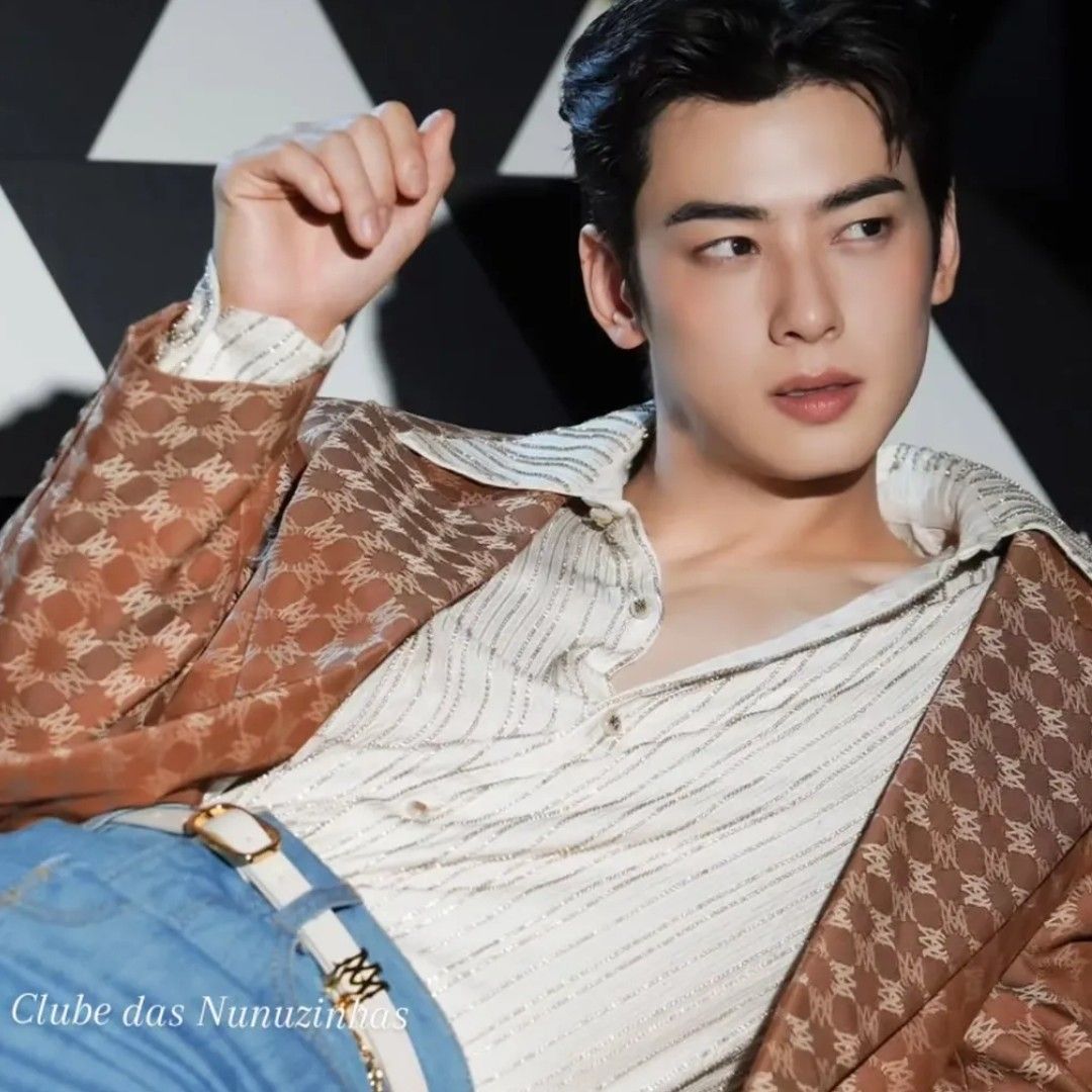 Latest photo of Eunwoo (ASTRO)