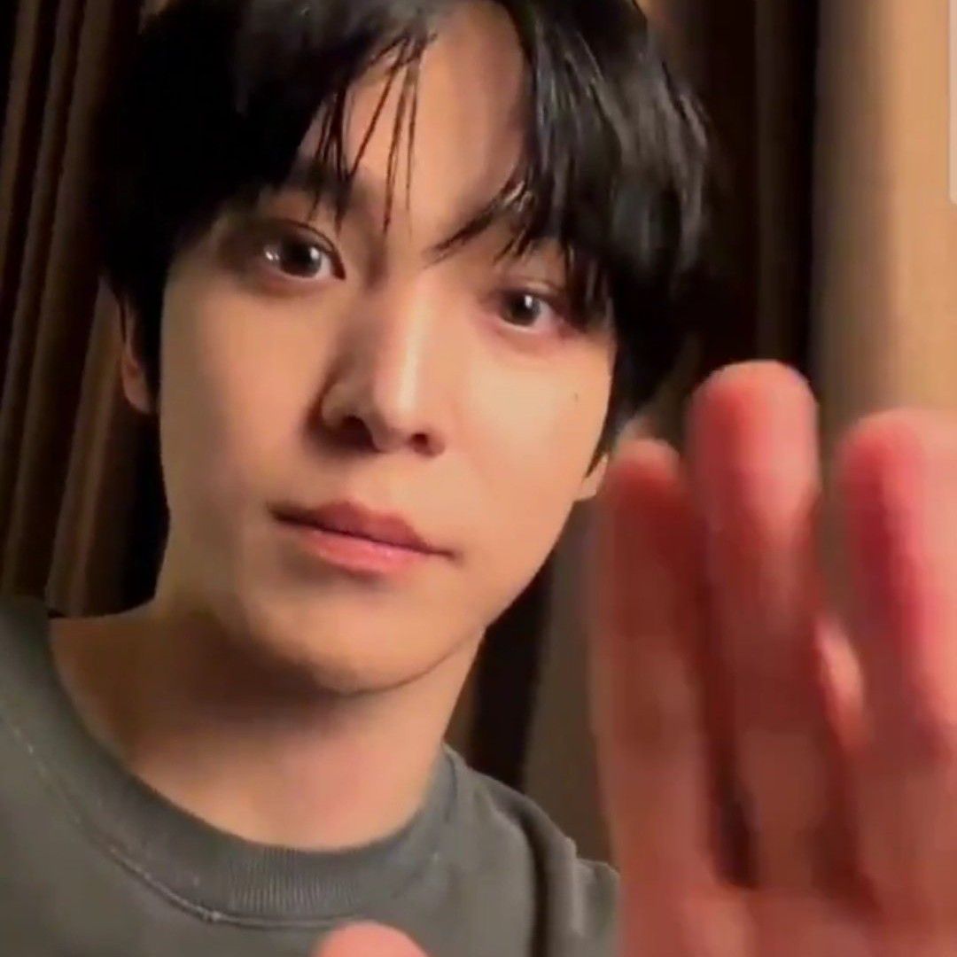 윤호 (에이티즈) 최근 활동샷