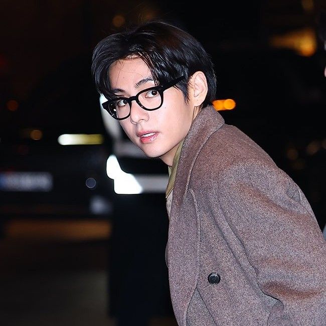 A moment captured by V (BTS)'s fan