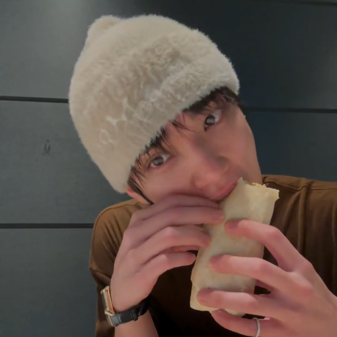 Latest photo of Joshua (SEVENTEEN)