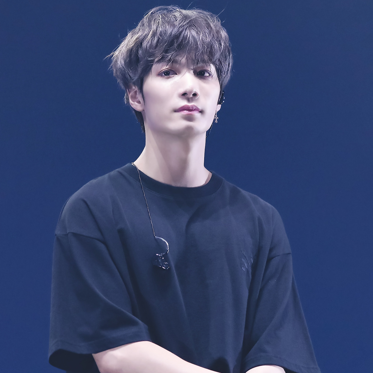 A moment captured by Kim Jonghyeon's fan