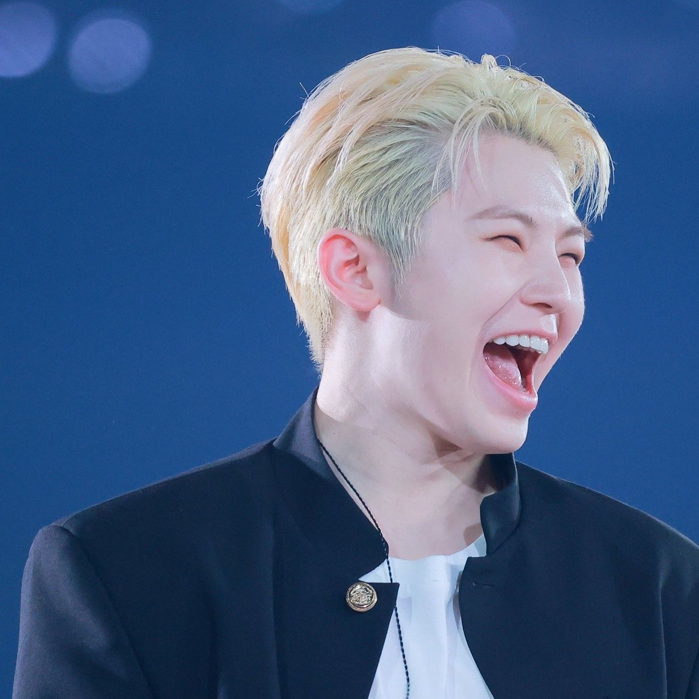 Latest photo of Woozi (SEVENTEEN)