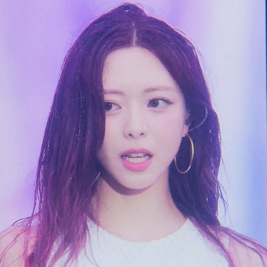 유나 (ITZY) 최근 활동샷