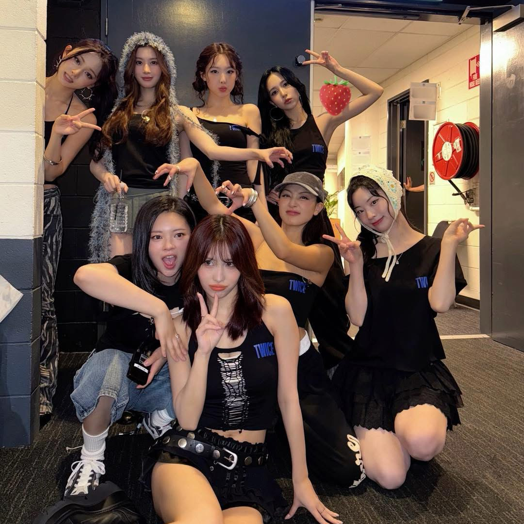 Potret di balik layar TWICE