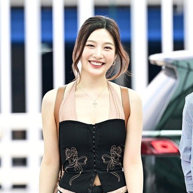 Behind-the-scenes cut of Joy (Red Velvet)