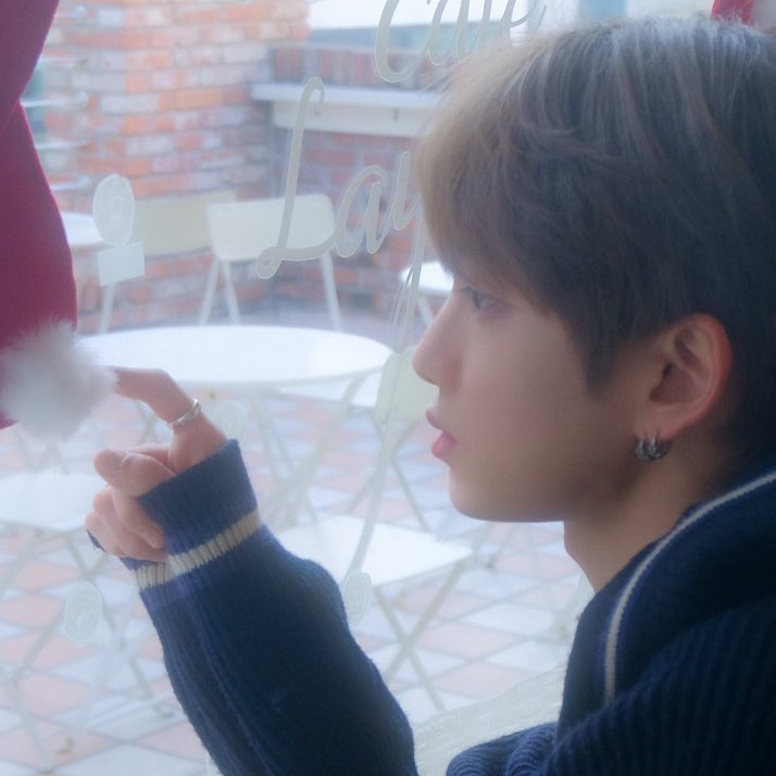 峻赫 (n.SSign)的幕后花絮