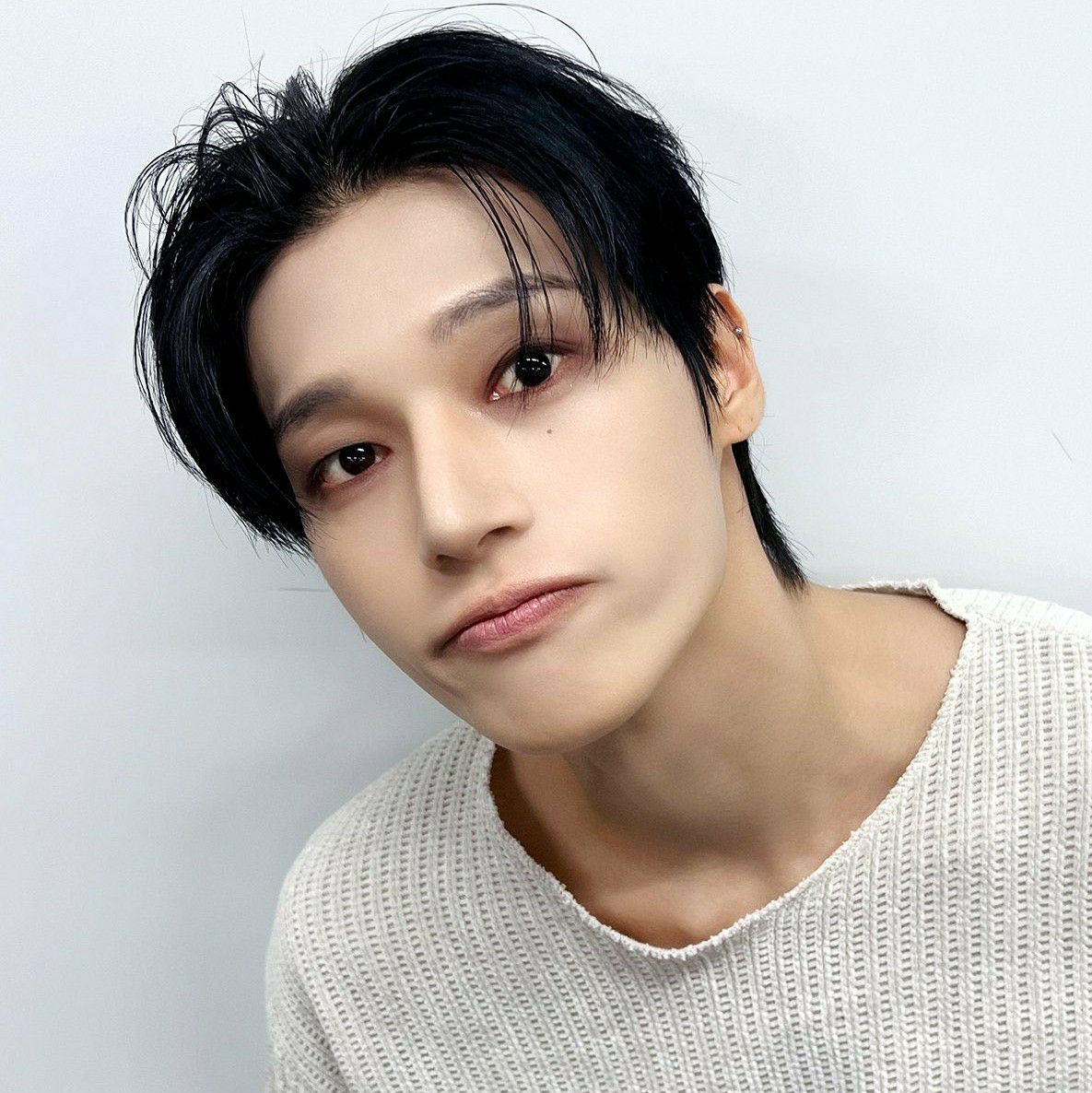 Recent activity shot of Wooyoung (ATEEZ)