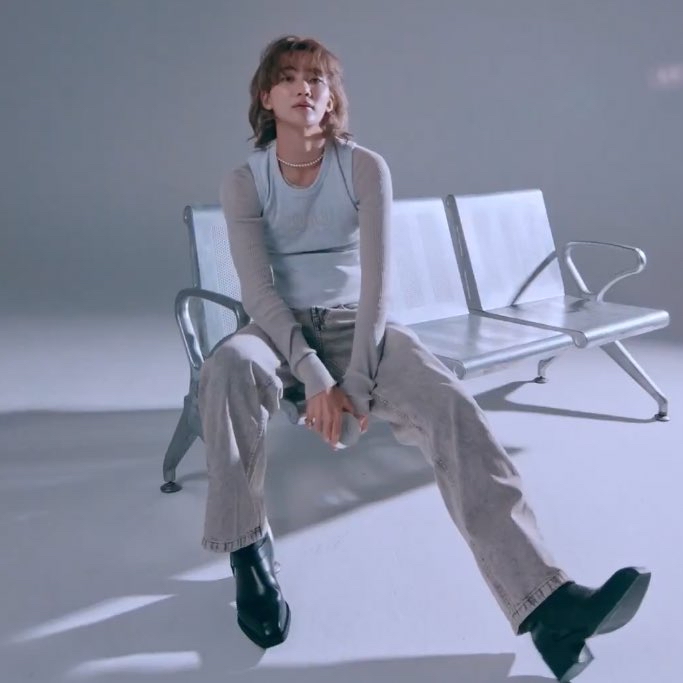 A moment captured by Jeonghan (SEVENTEEN)'s fan