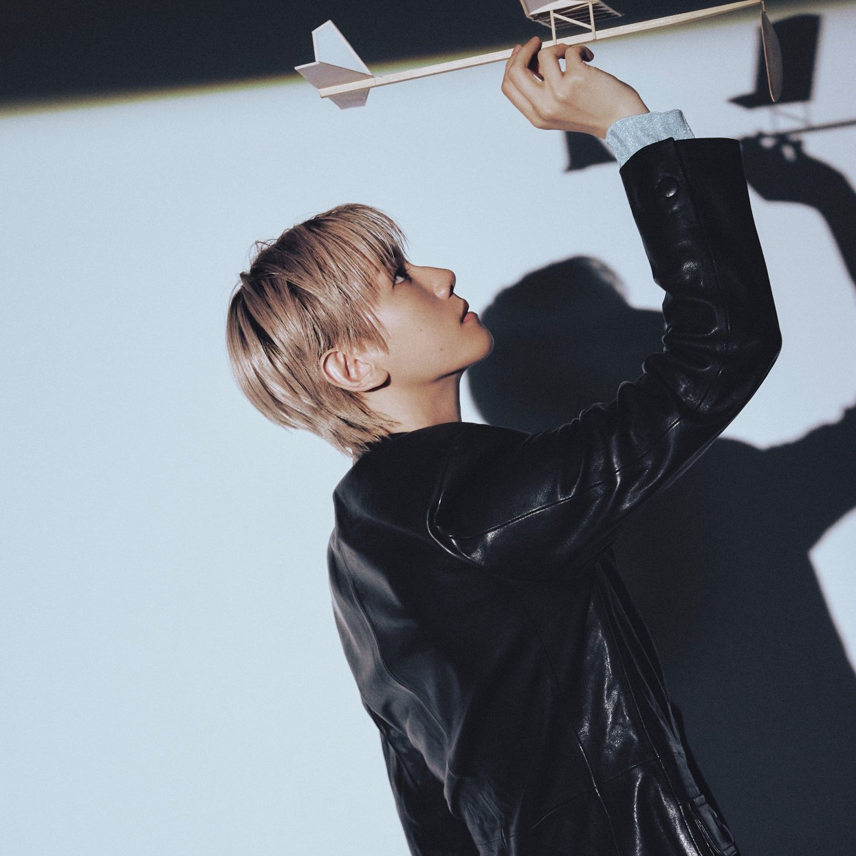 백현 (EXO)의 비하인드 컷