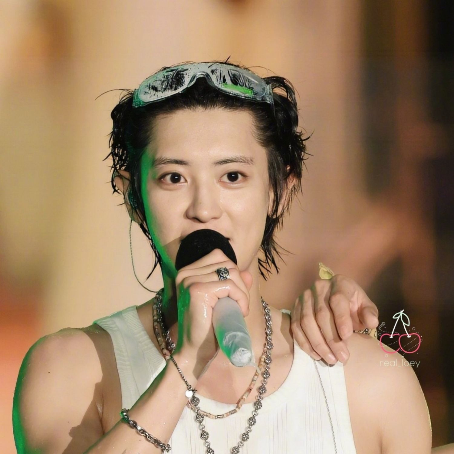 Latest photo of Chanyeol (EXO)