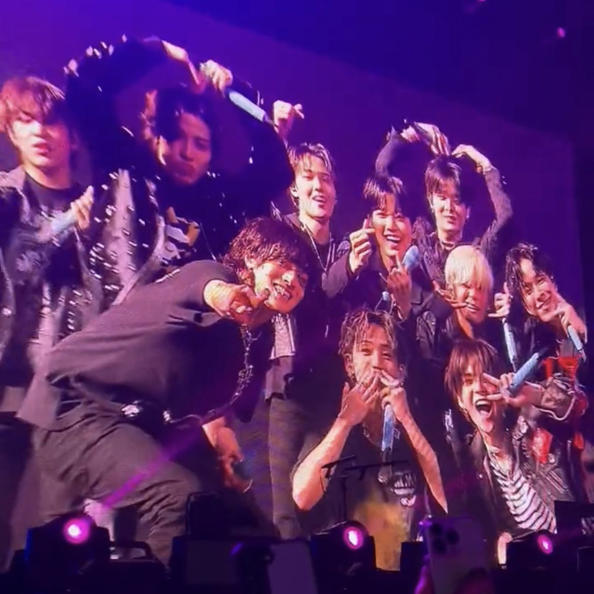 A moment captured by TREASURE's fan